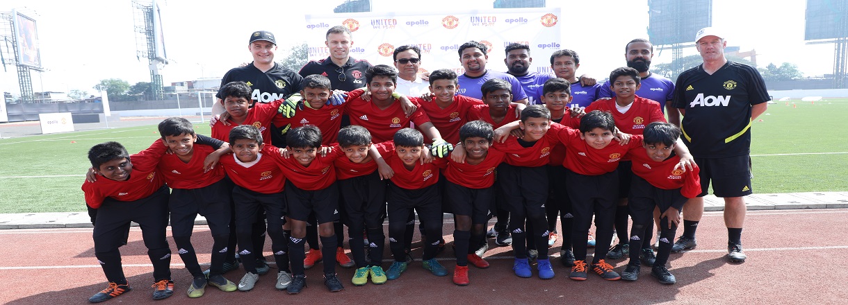 /content/dam/orbit/apollo-corporate/press/news/Apollo Tyres and Manchester United launch United We Play programme.jpg